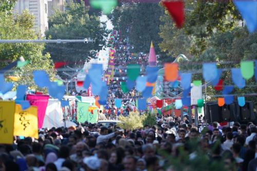 آغاز جشن بزرگ میهمانی امت احمد با حضور پر شور مردم سنندج